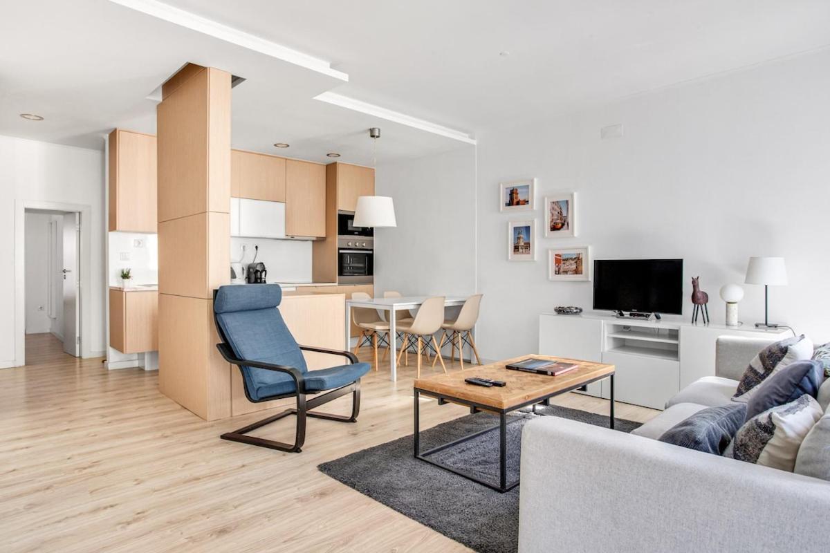 Modern 2 Bedroom Apartment In Estrela With Outside Terrace! Amazing For Families, Couples, Friends Lisboa Exterior foto