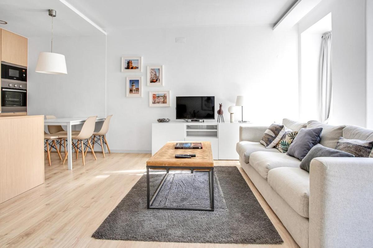 Modern 2 Bedroom Apartment In Estrela With Outside Terrace! Amazing For Families, Couples, Friends Lisboa Exterior foto